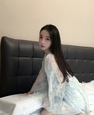 热情似火的蜜桃臀御姐