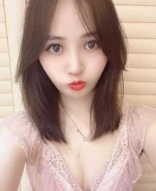 白云粉红精致萌妹-静静（热)